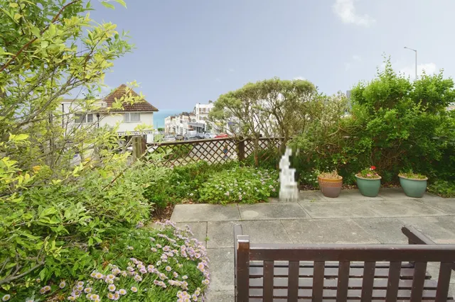 Longridge Avenue, Saltdean, BN2, photo 1