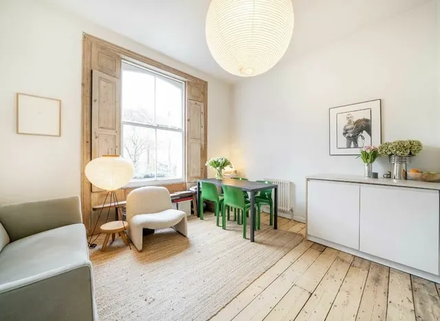 Photo 3 — Cecilia Road, Hackney, E8