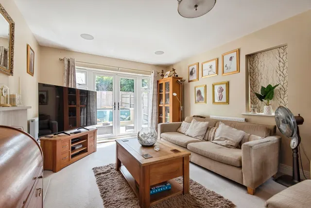 Photo 3 — Middlefield Lane, Henlow, Bedfordshire, SG16