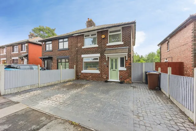 Photo 2 — Smallshaw Lane, Ashton-under-Lyne, Greater Manchester, OL6