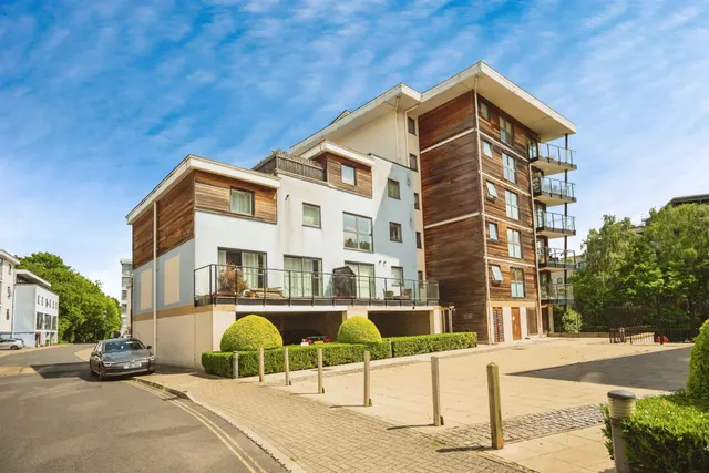 Clifford Way, Hart Street, photo 1