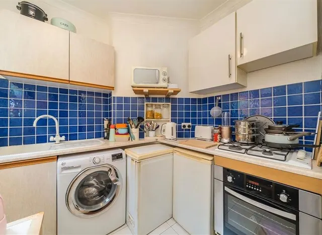 Manor Park, Chislehurst, BR7, photo 3
