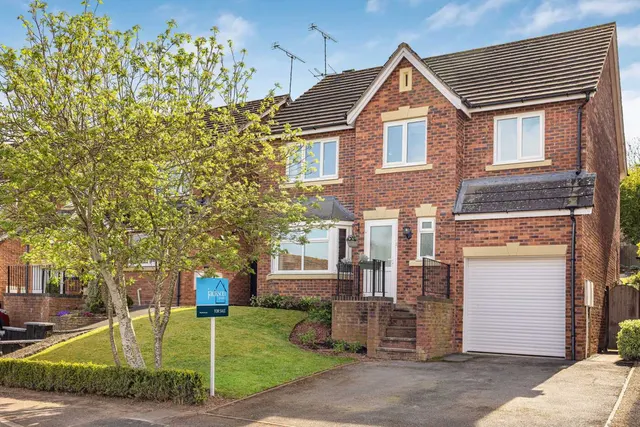 Godiva Road, Leominster, Herefordshire, HR6 8TB, photo 1