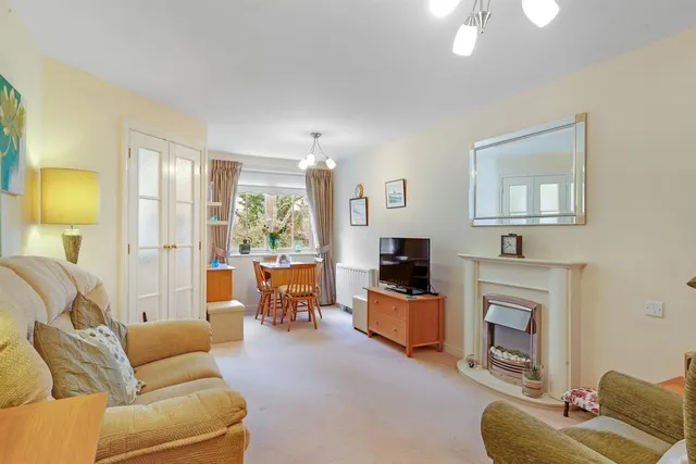Junction Road, Warley, CM14, photo 1