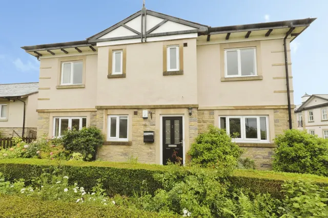 Photo 3 — Garden Court, Killinghall, Harrogate