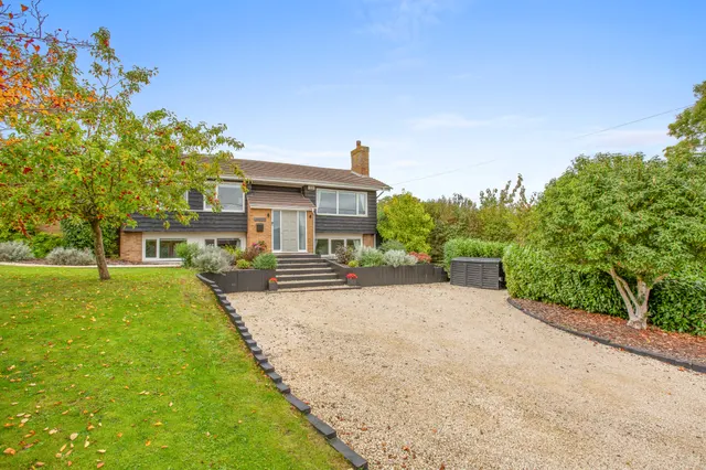 6 bedroom house, Tanglewood, Old Orchard, OX39