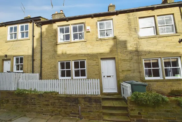 Thornton, Bradford, West Yorkshire, photo 1