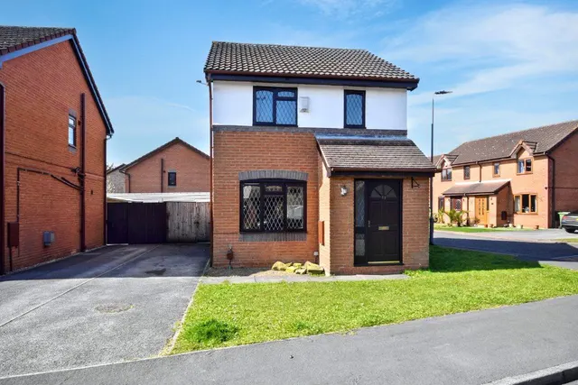Parkinson Close, Wakefield, WF1, photo 1