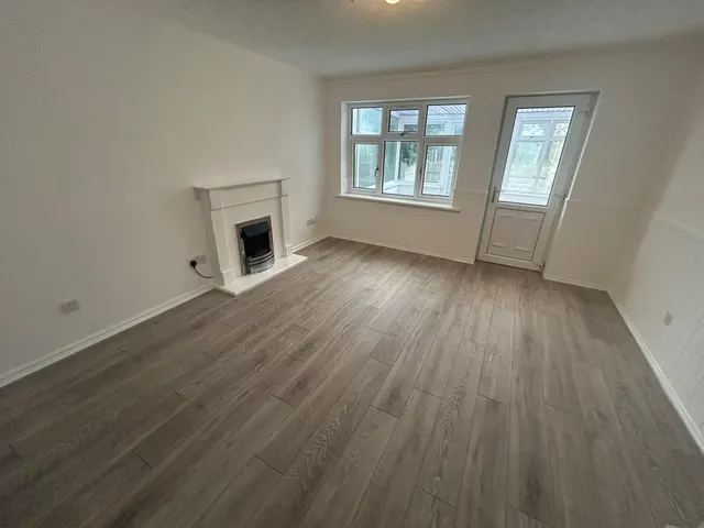 Blake Close, Cannock, WS11, photo 2