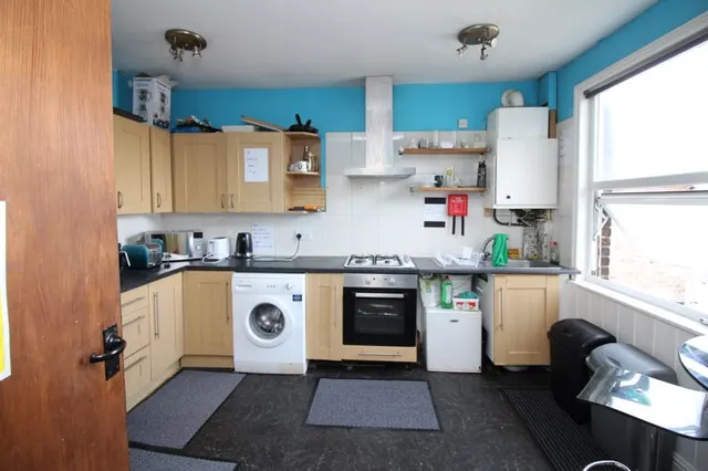 Albert Road, Tonbridge, photo 2