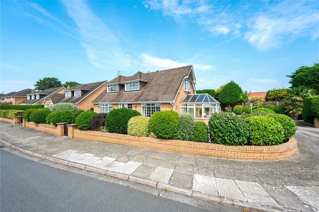 Twistfield Close, Southport, PR8, photo 2
