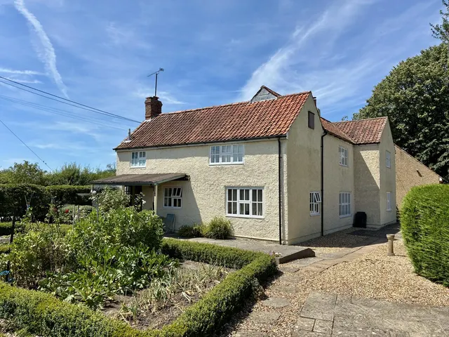 The Green, Great Cheverell, SN10, photo 1