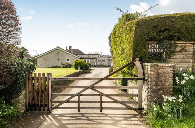 Love Lane, Bayford, Wincanton, Somerset, BA9 9NW, photo 1