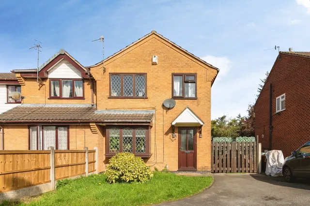 Gothic Close, Nottingham, Nottinghamshire, NG6, photo 1