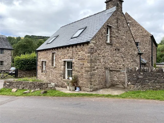 Pentre Bach, Brecon, LD3 8UB, photo 1