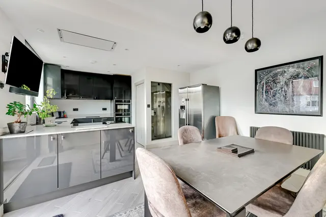 Egmont Road, London, KT3, photo 3