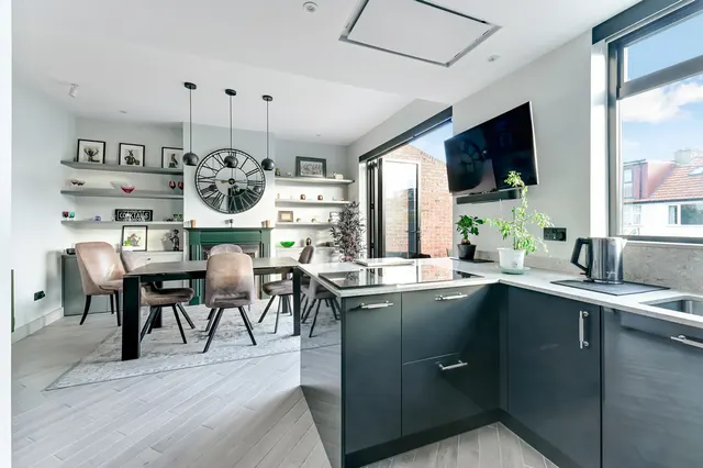 Egmont Road, London, KT3, photo 2