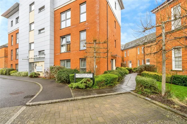 Longley Road, Chichester, PO19, photo 2