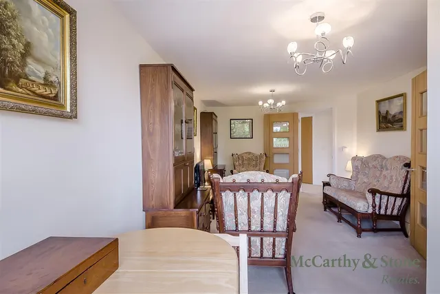 Raglan Road, Frinton-On-Sea, CO13, photo 3