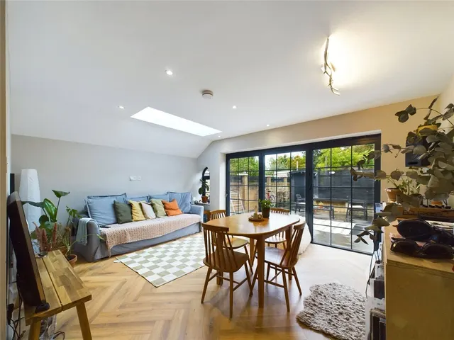 Brooke Road, London, N16, photo 1