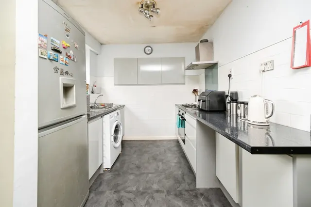 Photo 2 — Vicarage Close, Birmingham