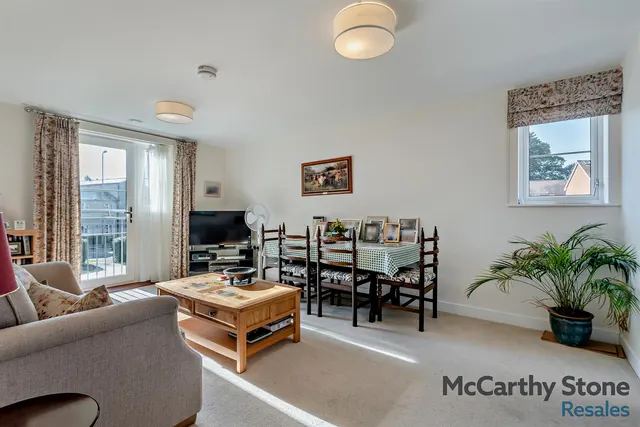 Orchard Lane, Alton, GU34, photo 2