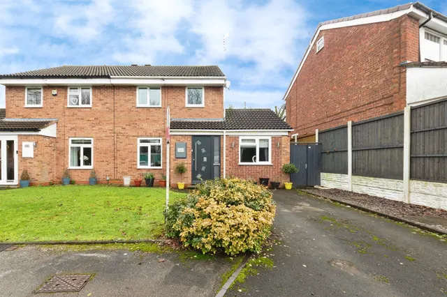 Photo 2 — Arlescote Road, Solihull