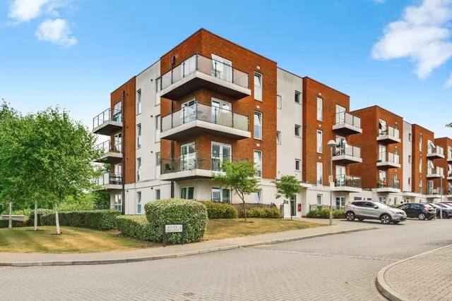 Alcock Crescent, Dartford, photo 1