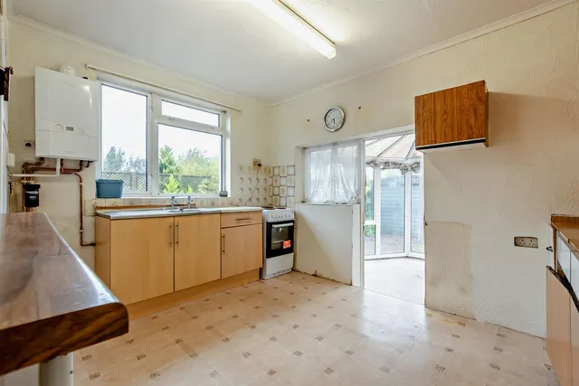 Sutton Road, Maidstone, photo 2