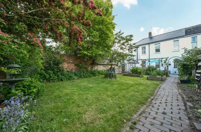 South Street, Tarring, BN14, photo 1