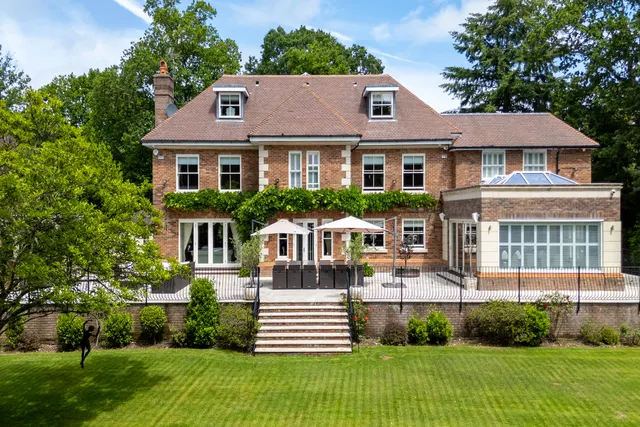 Photo 3 — Woodland Way, Kingswood, Surrey