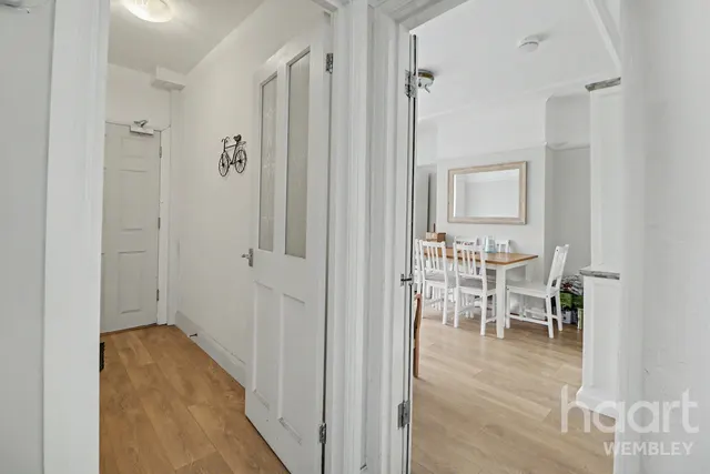 Balnacraig Avenue, London, NW10, photo 2