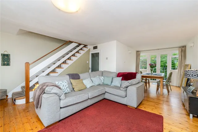 Photo 2 — Downside, Strawberry Hill, Twickenham, TW1 4QD