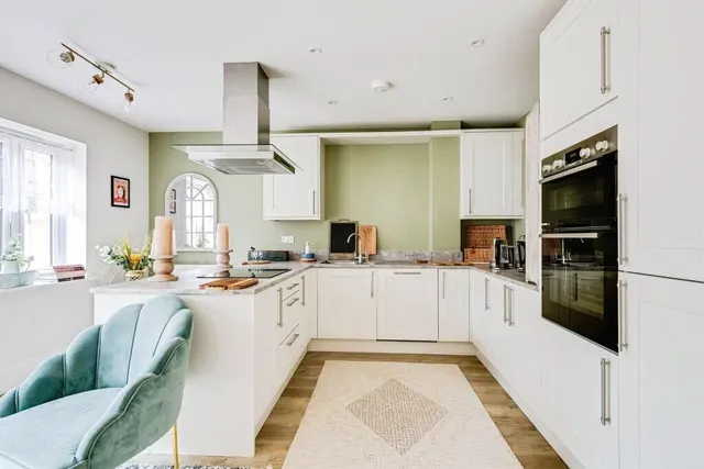 Olivers Close, WITNEY, Oxfordshire, OX29, photo 1
