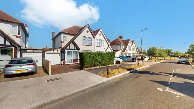 Holland Road, Wembley, HA0, photo 2