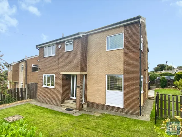 Henley Avenue, Thornhill, WF12, photo 1