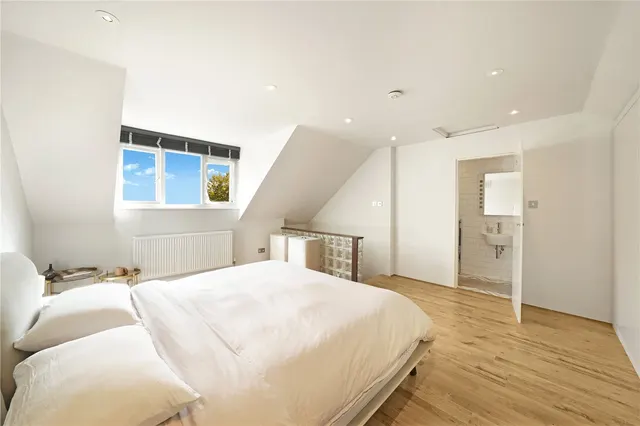 Photo 3 — Hillfield Road, West Hampstead, London, NW6