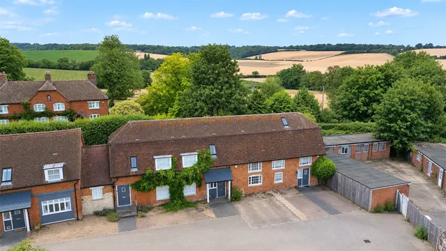 Ryebridge Lane, Upper Froyle, GU34, photo 1