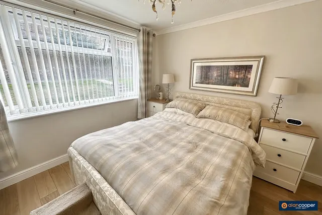 Snowdon Close, Grove Farm, CV10, photo 2
