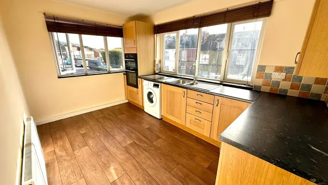 Snape Hill, Dronfield, S18, photo 2