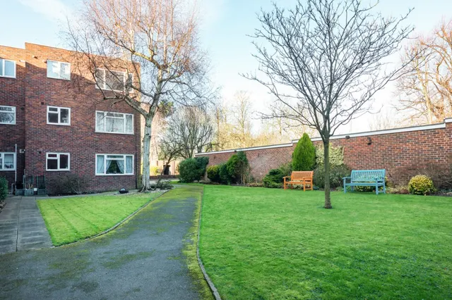 Photo 2 — Albermarle Road Beckenham