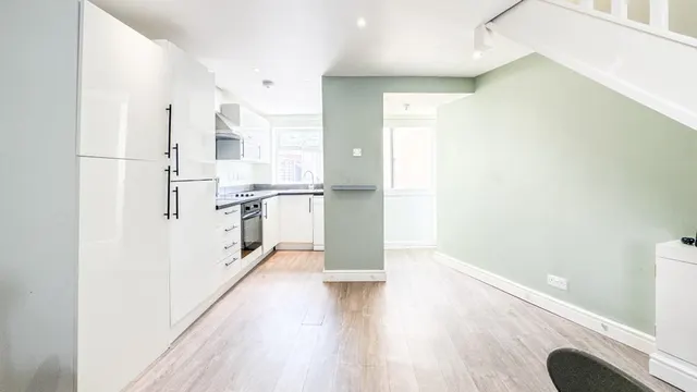 Photo 3 — Marksbury Road, Bedminster, BS3 5LD