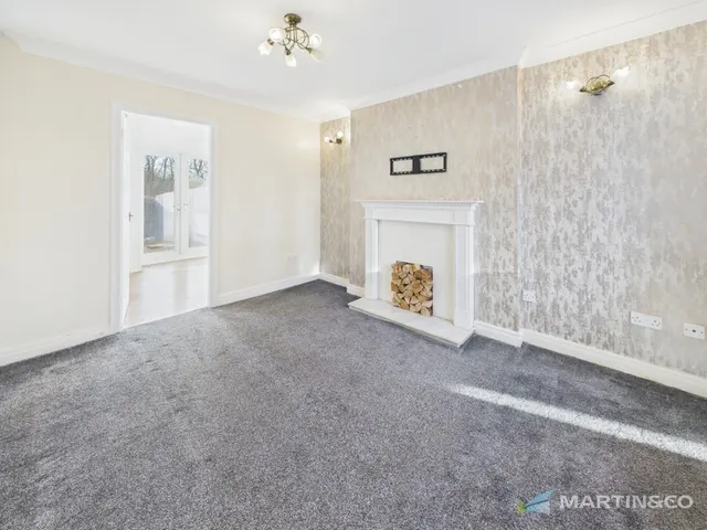 Photo 2 — Sandpiper Close, Blackpool