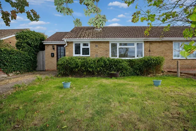 Berryfield Road, Cottingham, LE16, photo 1