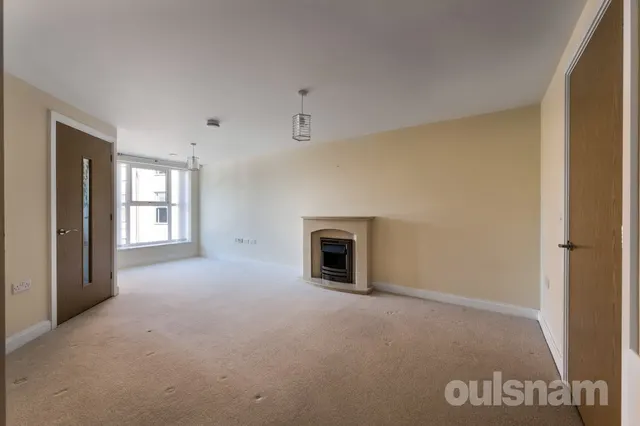 Photo 3 — Clive Road, Redditch, Worcestershire, B97 4AY
