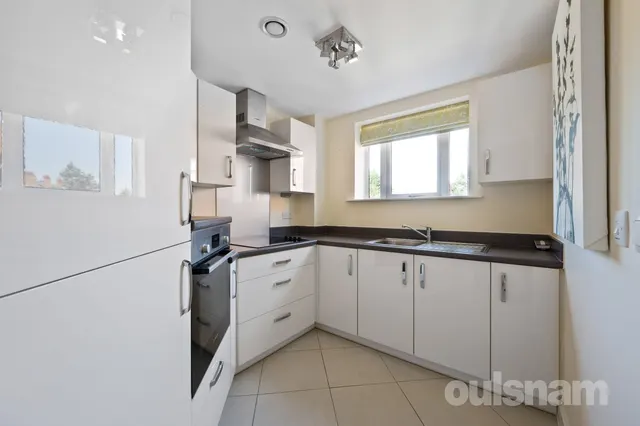 Photo 2 — Clive Road, Redditch, Worcestershire, B97 4AY