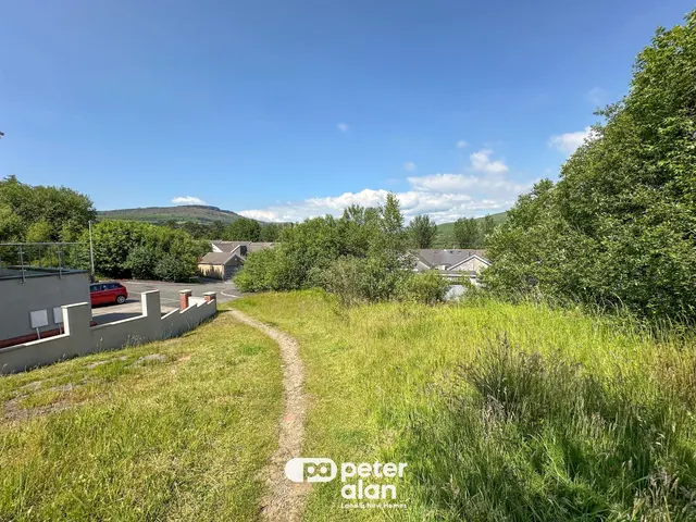 Salisbury Road, Maesteg, CF34, photo 1