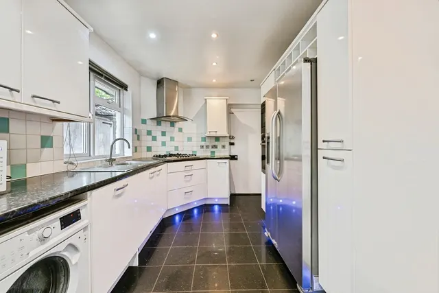 Orston Drive, Wollaton, NG8, photo 3