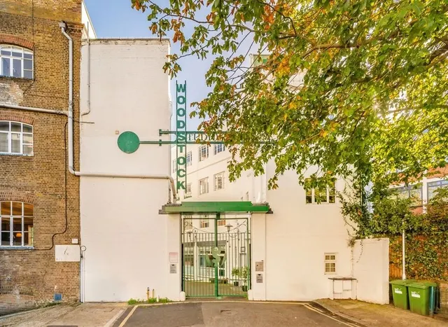 Woodstock Grove, Shepherds Bush, W12, photo 1