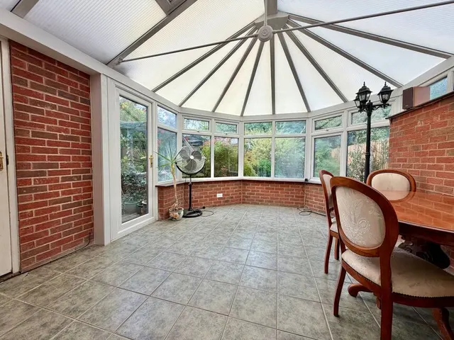 Photo 3 — Larkspur Drive, Evesham, Worcestershire, WR11